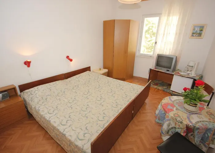 And With Parking Space Srebreno, Dubrovnik - 8959 2* 믈리니